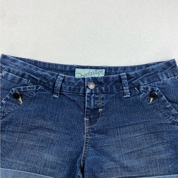 Revolt Jeans Revolution Vintage Blue Women’s Denim Jean Shorts Sz 11 - Picture 3 of 11